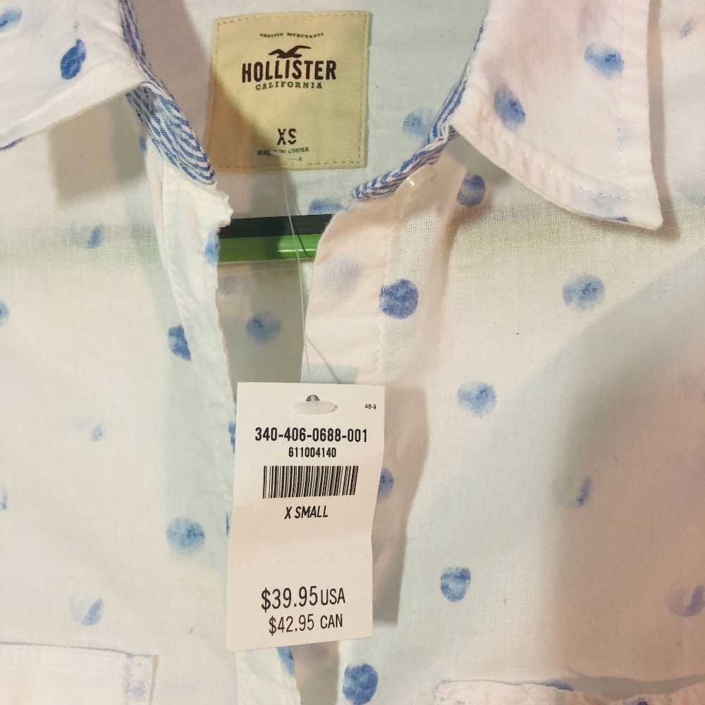 Hollister White with Blue Polka Dots Button Up - Picture 4 of 5
